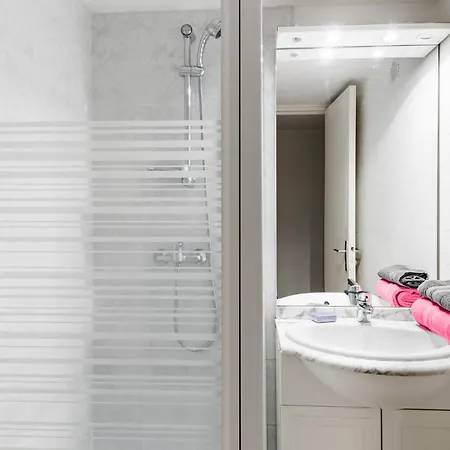 Lagrange Le Scarlett Aparthotel
